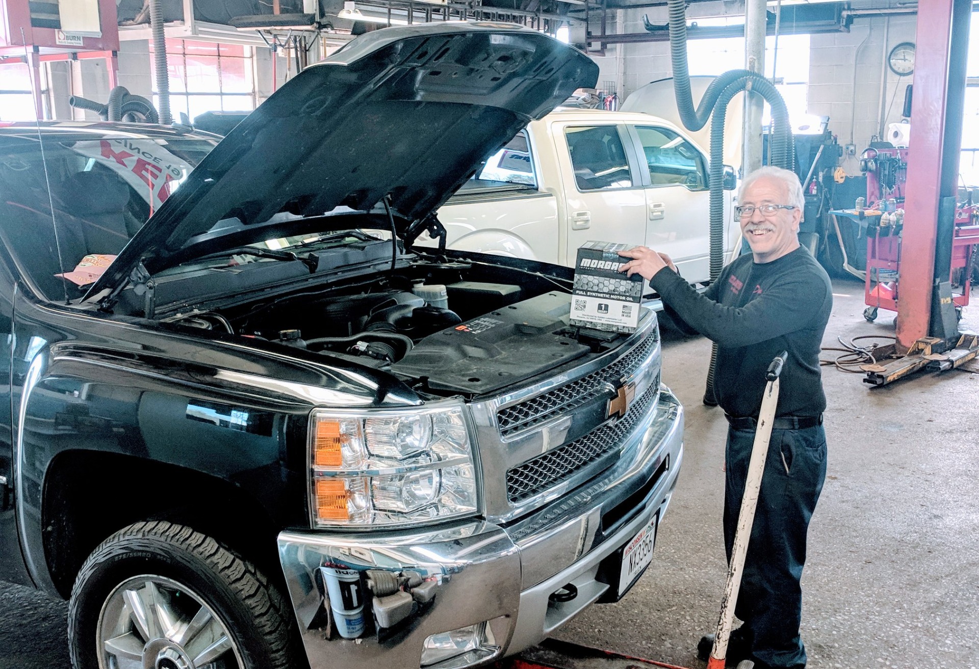 KK CAR Service in New Berlin, WI