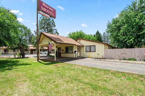 Katie Luther, REALTOR eXp Realty DRE# 01821668 in Redding, CA (4)