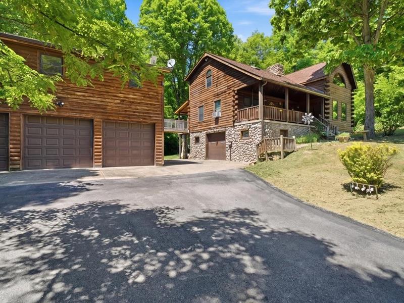Lori Maffeo, Pittsburgh Real Estate Agent in Pittsburgh, PA (2)