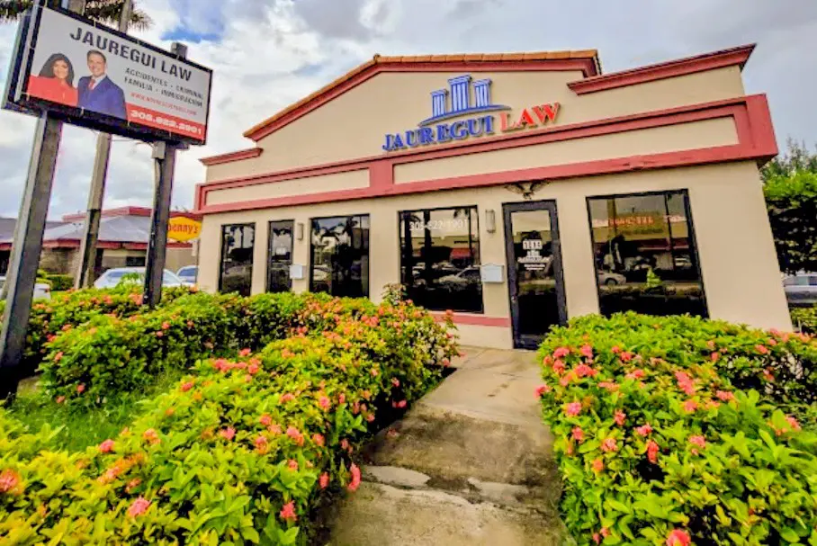 Jauregui Law in Hialeah, FL (5)