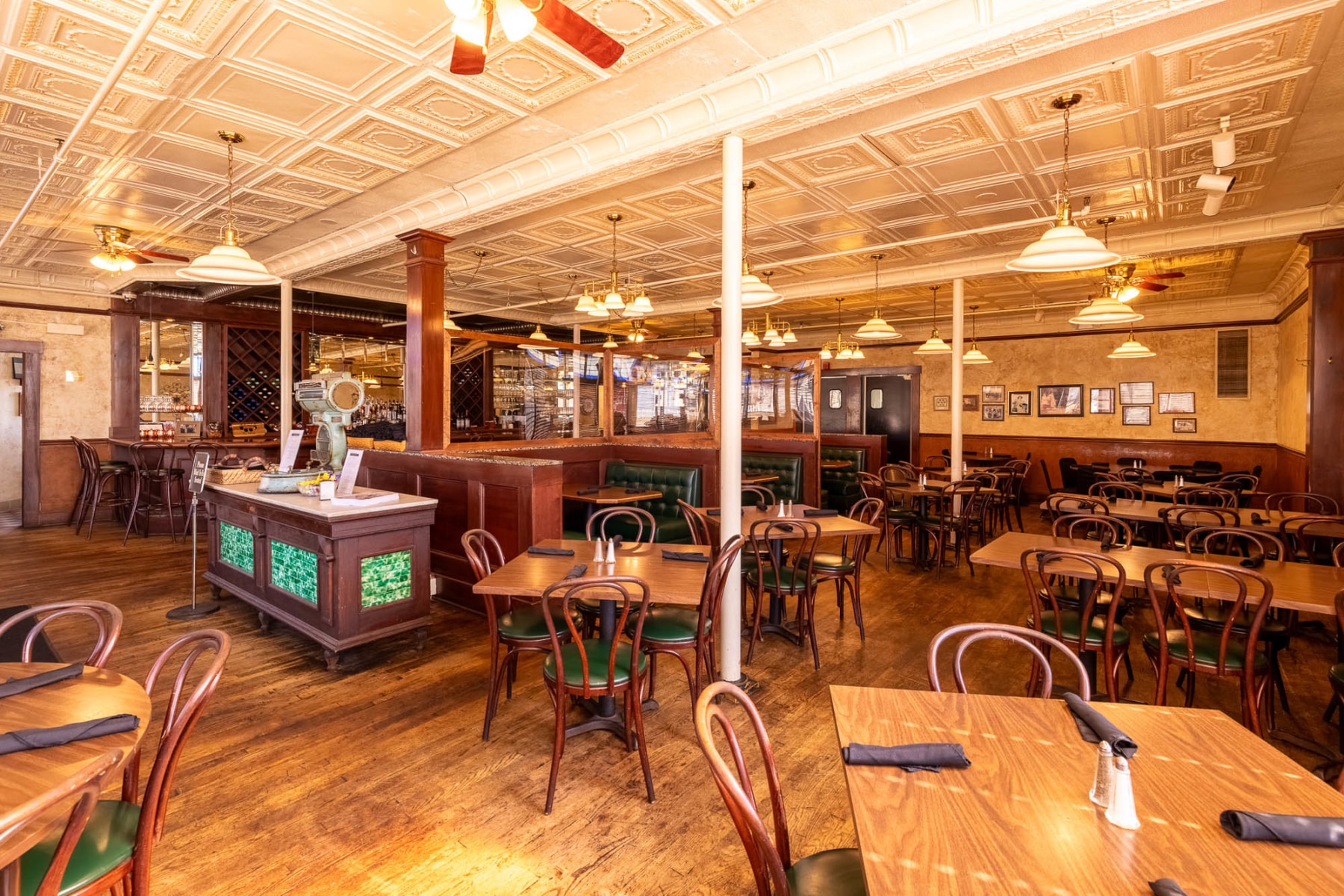 Amber Rose Restaurant & Catering in Dayton, OH