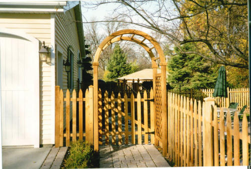 Bob Jaacks Rustic Wood Fencing & Decks in Niles, IL (4)