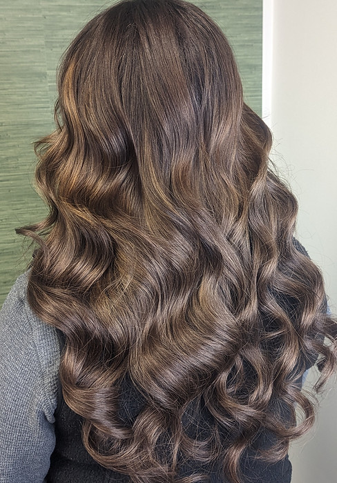 Bombshell Beauty in Cincinnati, OH