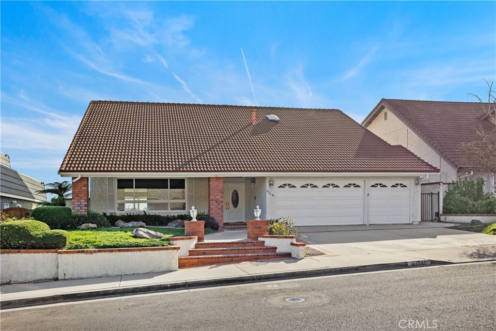 Liana Norman, Broker-Associate of CB Realty in Capistrano Beach, CA (3)