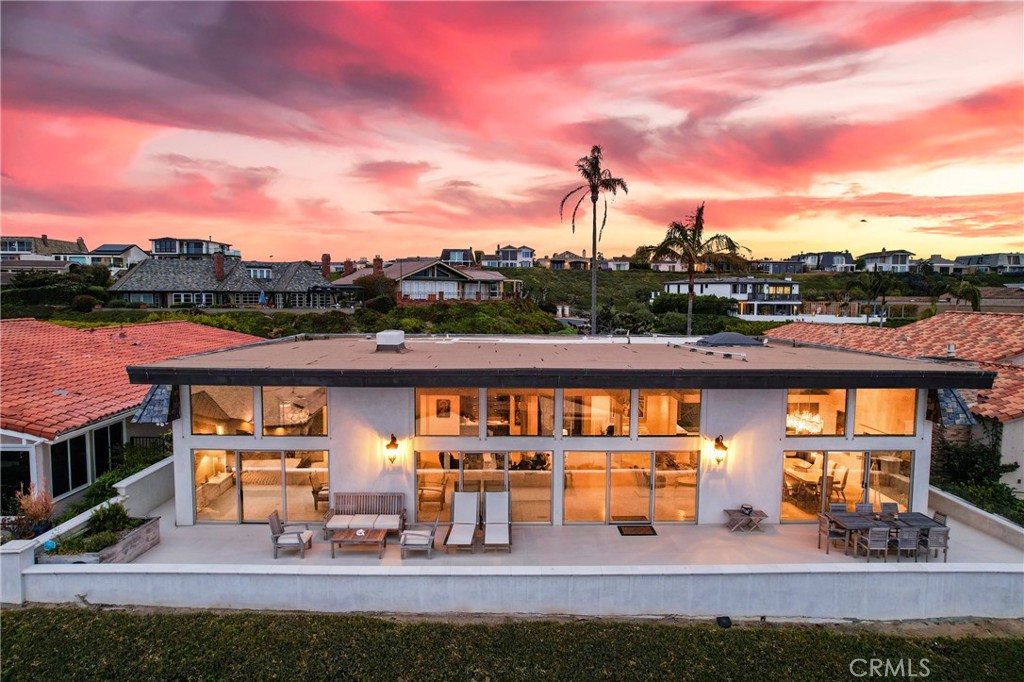 Liana Norman, Broker-Associate of CB Realty in Capistrano Beach, CA (4)