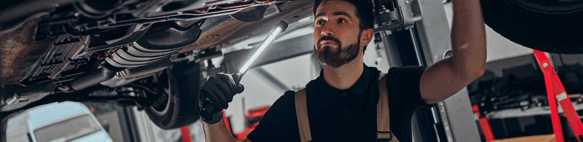R & M Automotive Center Inc in Utica, MI