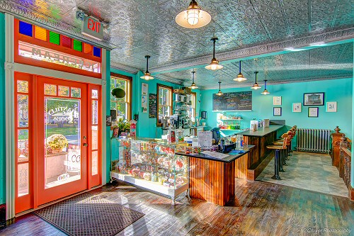 Chantilly Goods Ice Cream Shoppe in Weissport, PA (5)