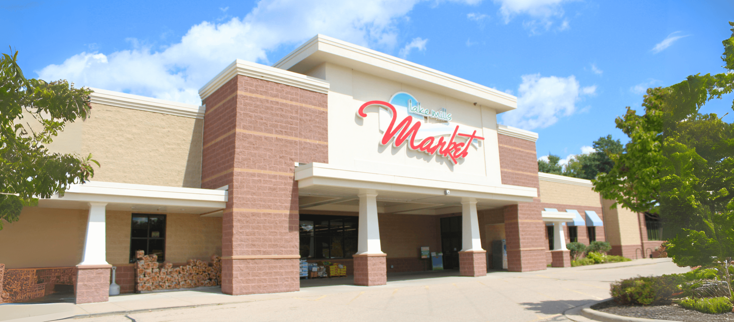Lake Mills Market in Lake Mills, WI (5)