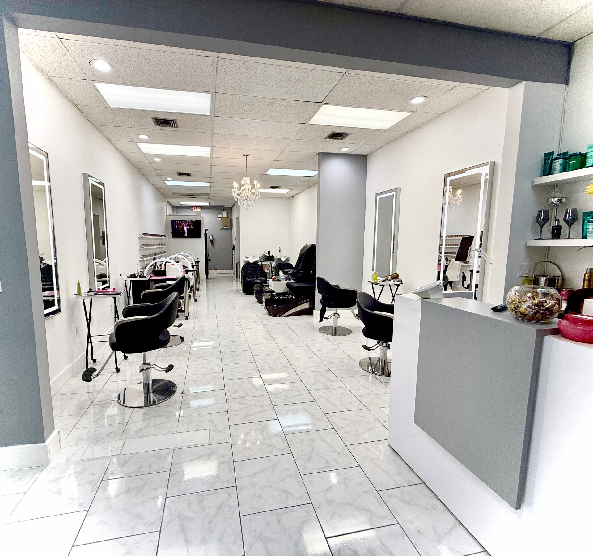 VIP Beauty Bar Nail & Hair Salon in Palmetto Bay, FL (2)