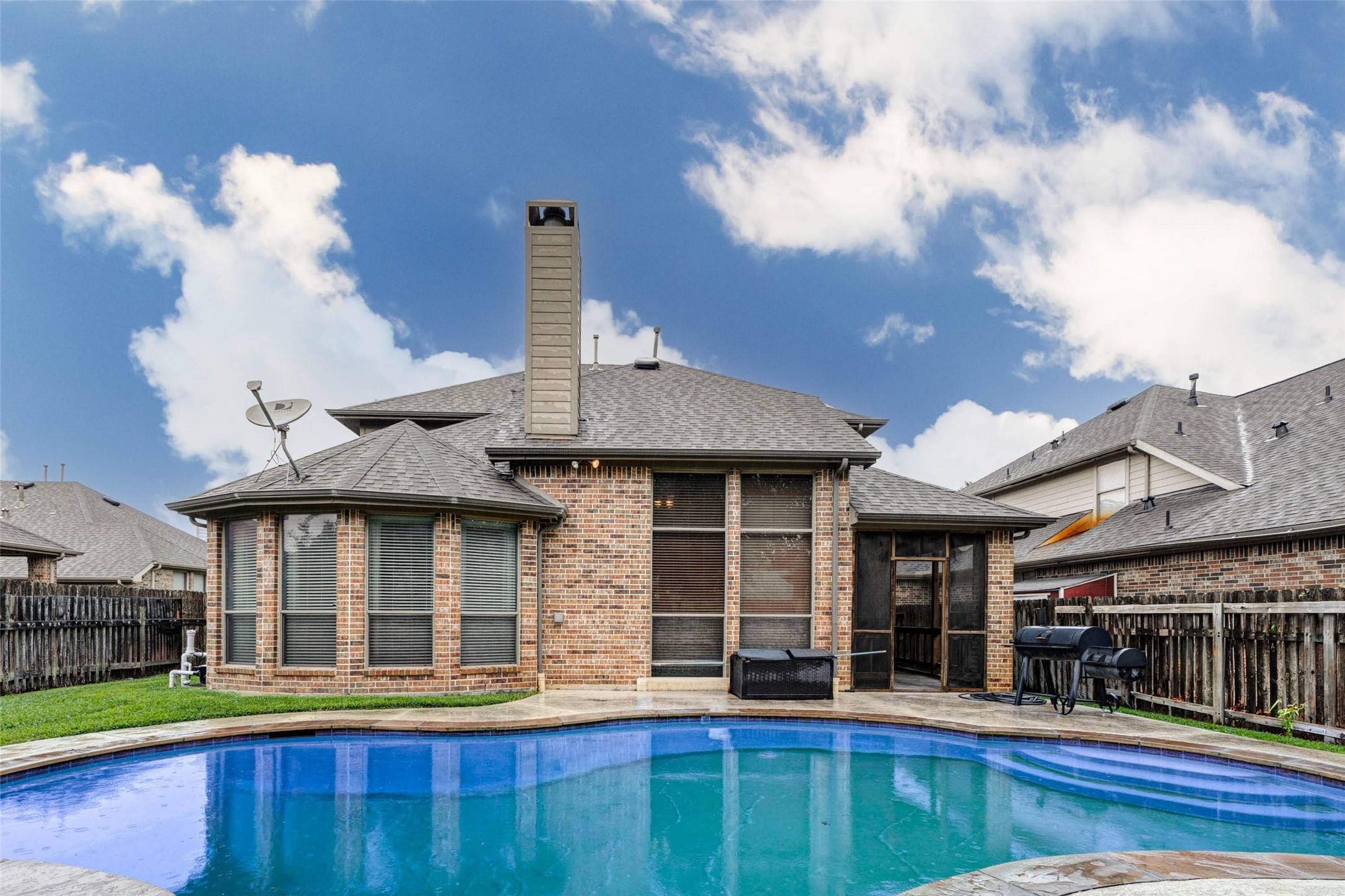 Leobell Martinez Group. Realtor Katy Compass in Katy, TX (4)