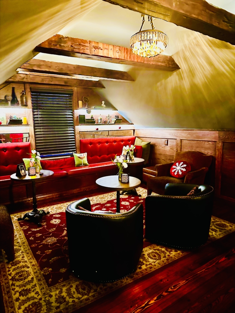 Quintana's Barber & Dream Spa in Cleveland Heights, OH