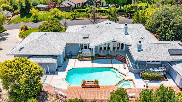 Jazmine Delgado Realtor in Dixon, CA (6)