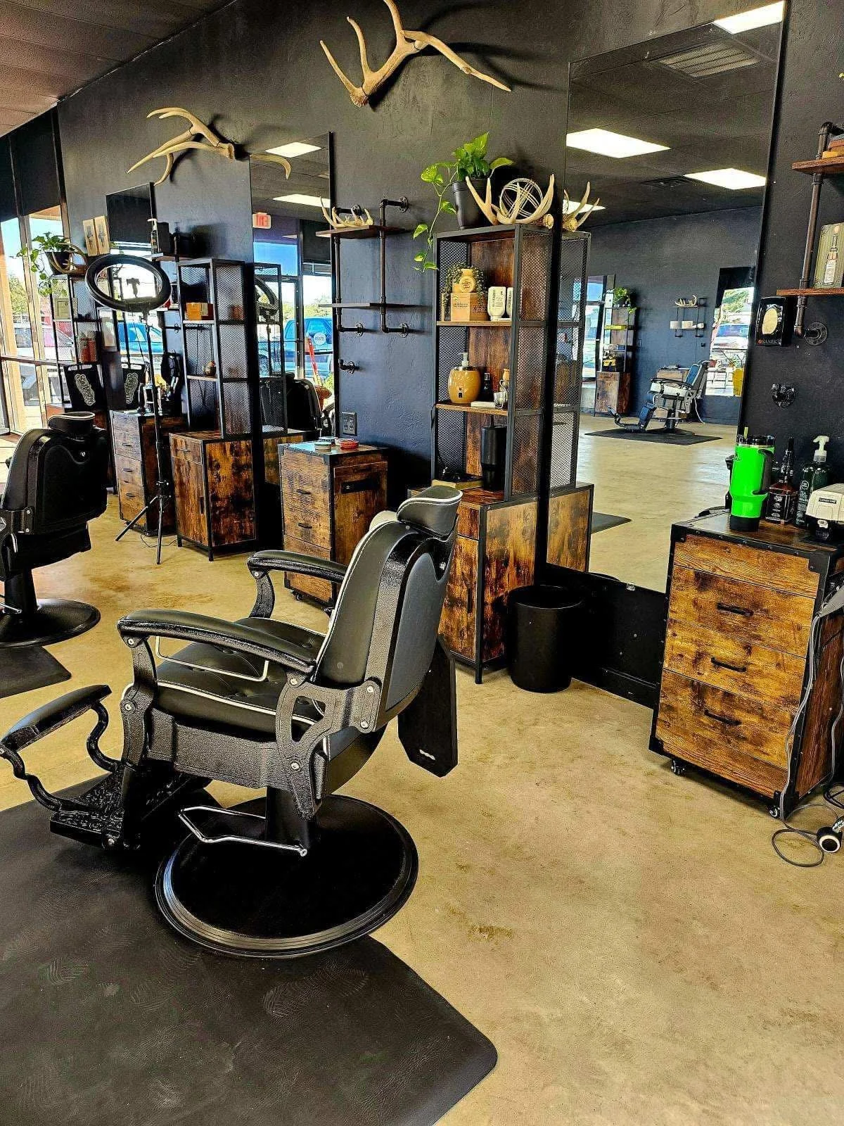 The Bearded Buck Barbershop in Amarillo, TX (4)