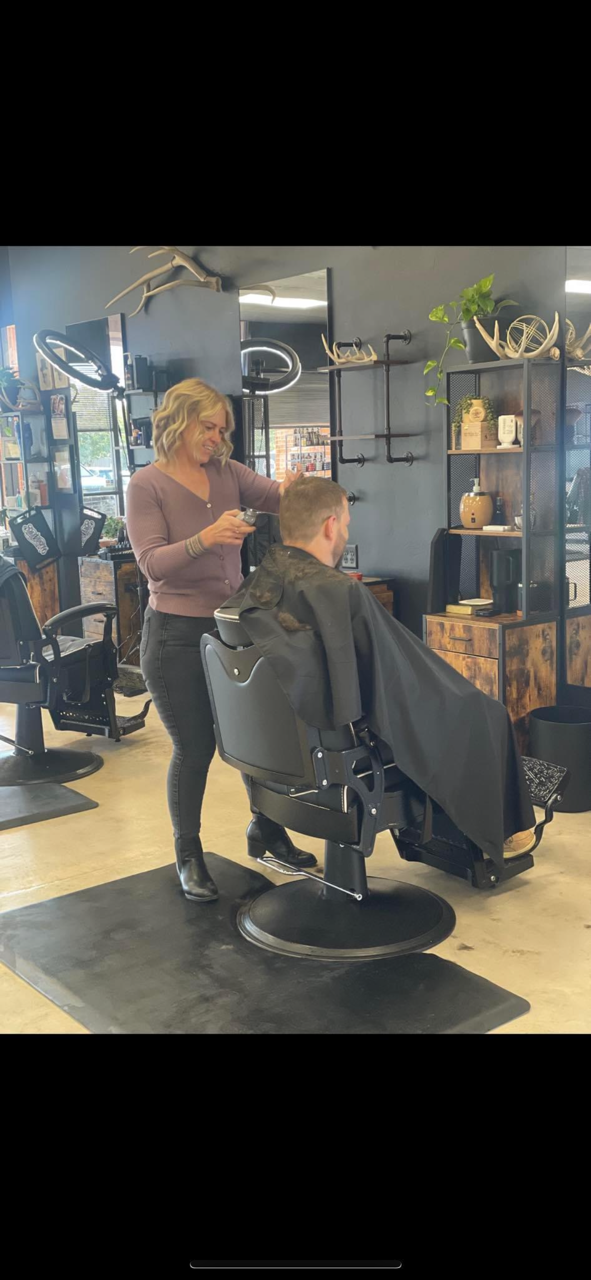 The Bearded Buck Barbershop in Amarillo, TX (6)
