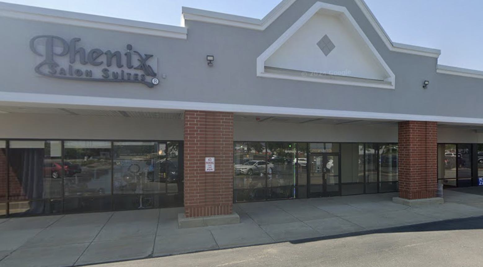 Phenix Salon Suites in Countryside, IL (2)