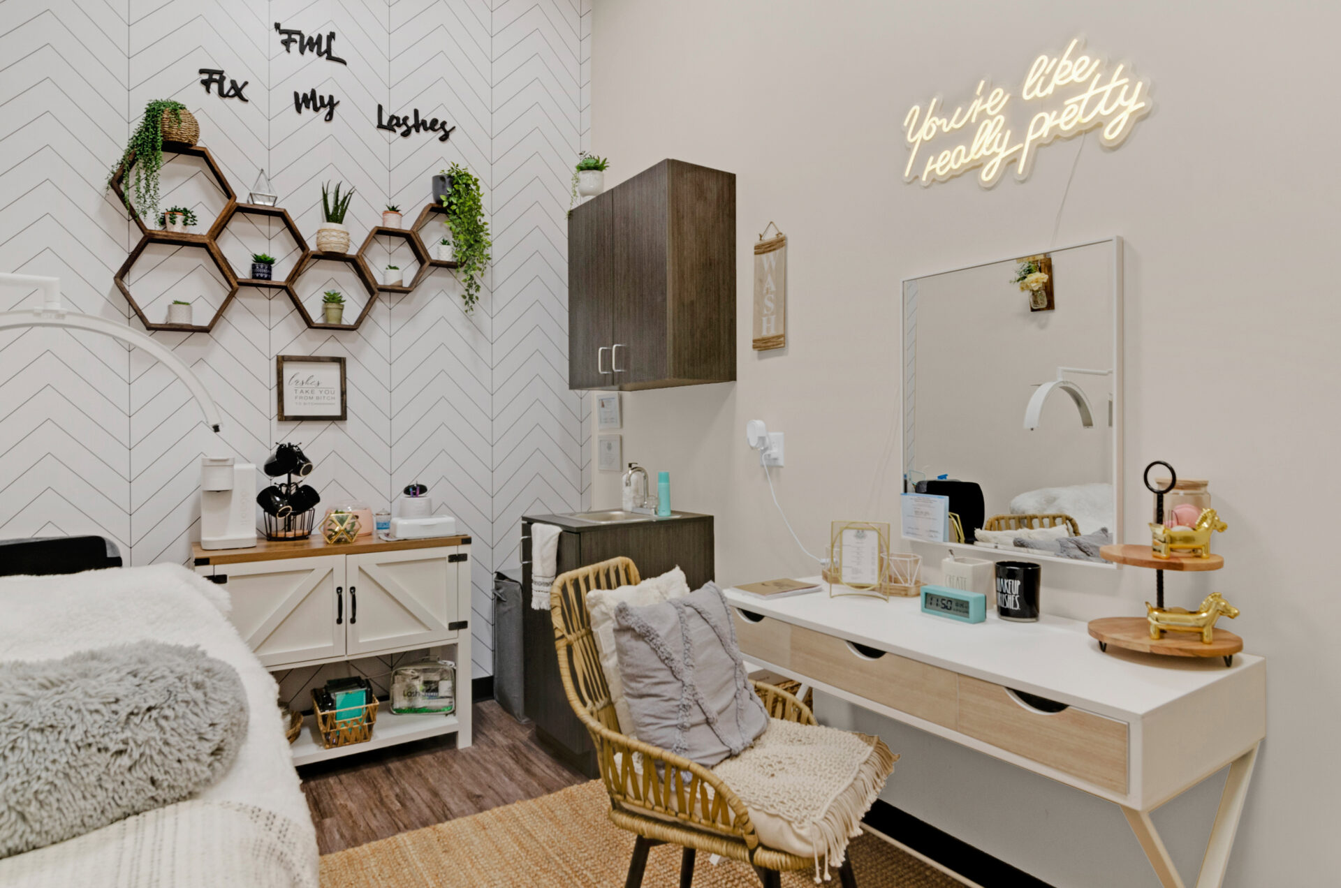 Phenix Salon Suites in Countryside, IL (5)
