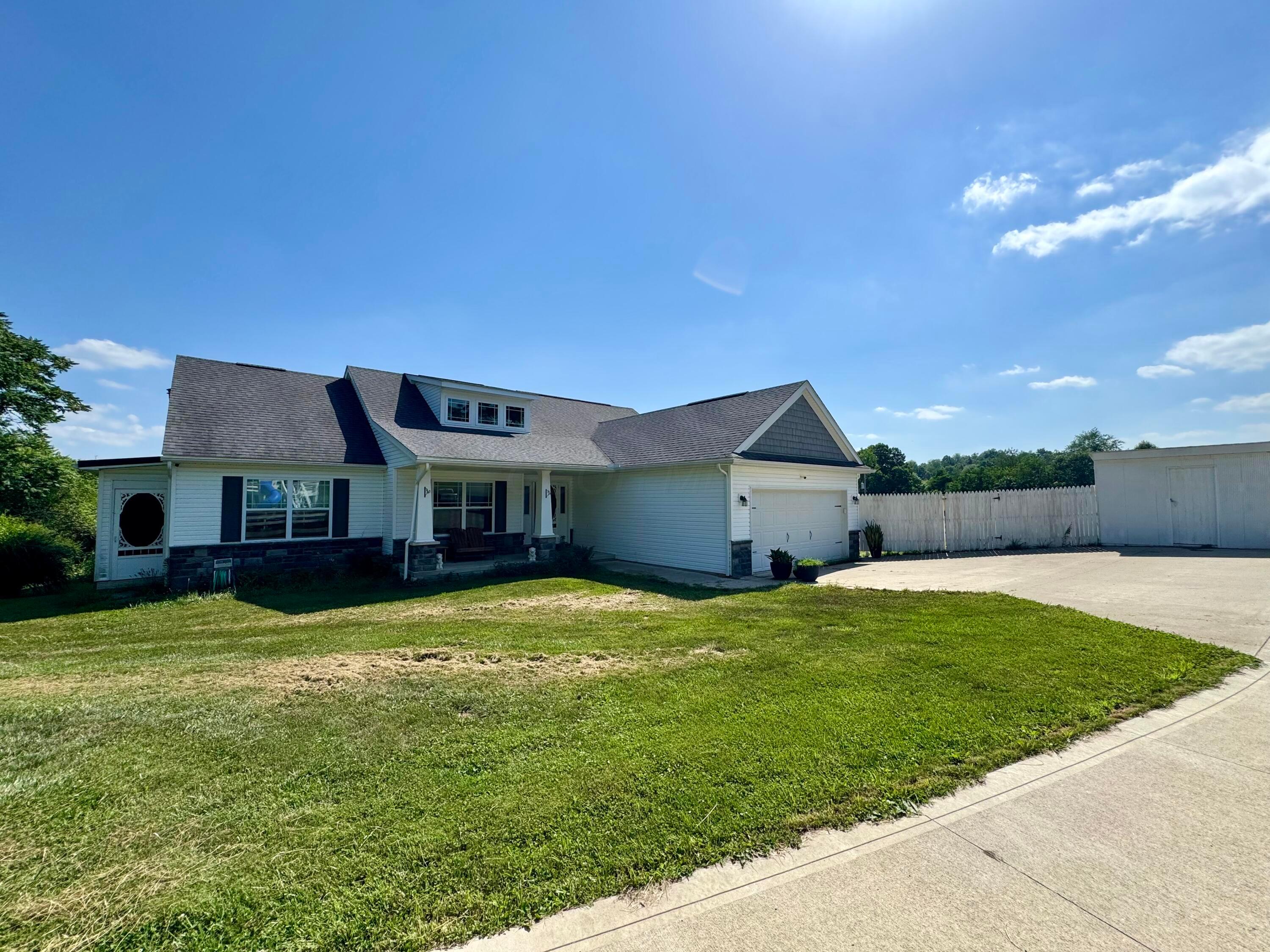 Sayre McMillan Real Estate in New Lexington, OH