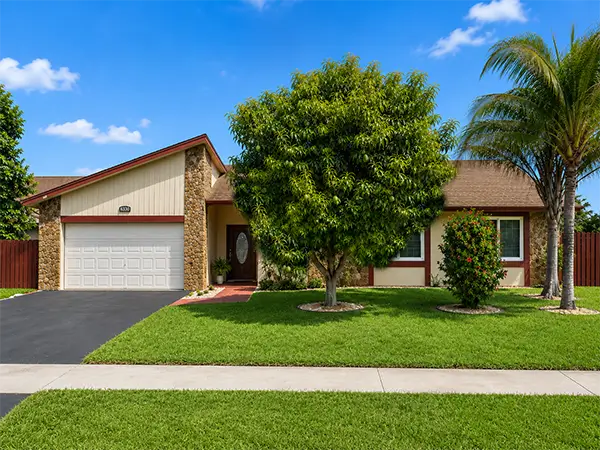 Rickey Shorter | Broker | Realtor®️ | Probate Realtor (CPRES) | LCAM | Mortgage Loan Originator NMLS ID 2297502 in Fort Lauderdale, FL (6)