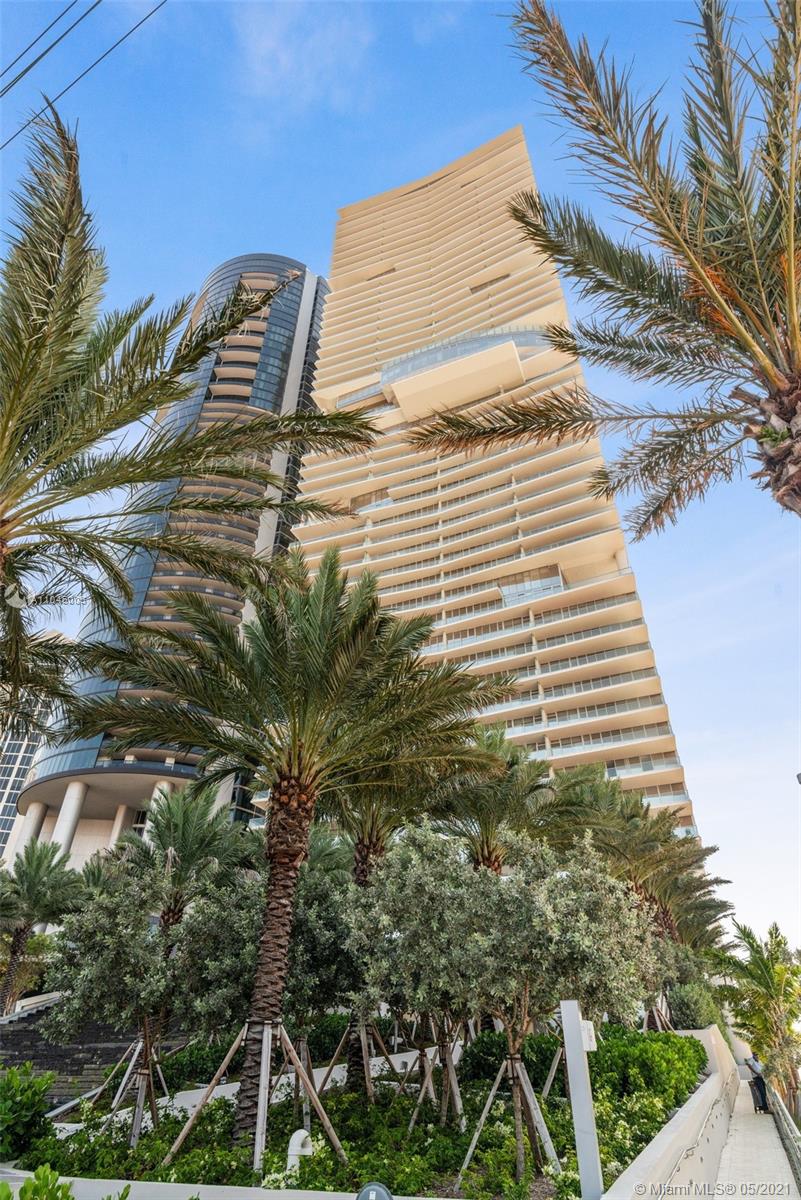 Golden Keys Realty Miami in Hallandale Beach, FL