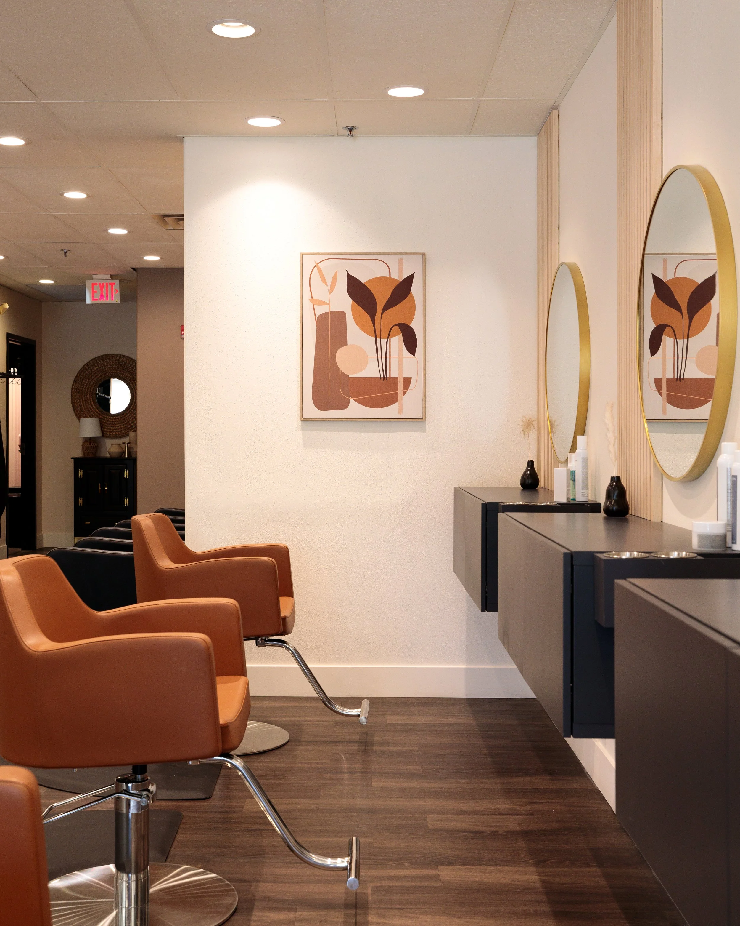 Moxxi Salon in Menomonee Falls, WI (2)