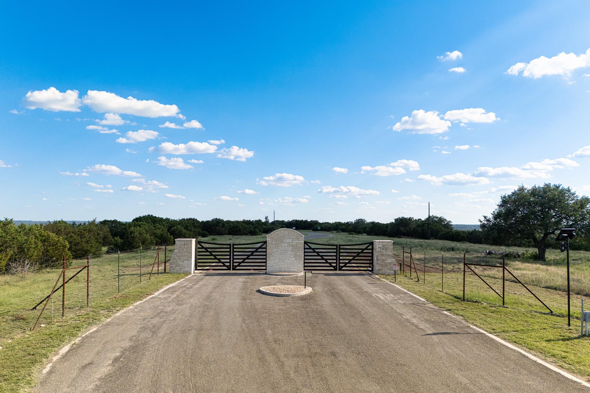 Lilea Enriquez Real Estate in Pflugerville, TX (4)