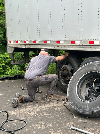 Sours Auto & Diesel in Craigsville, VA (2)