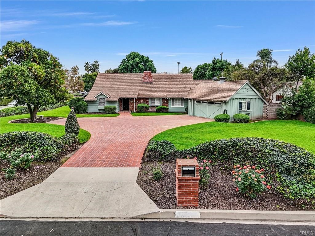 Human Element Real Estate - Claremont in Claremont, CA (2)