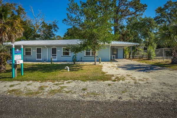 Sandy Beach Properties in Carrabelle, FL (2)