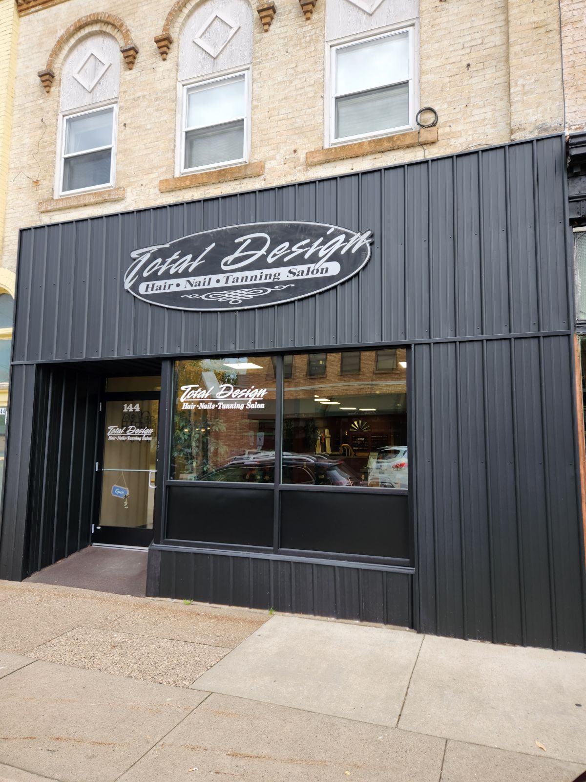 Total Design Salon in Baraboo, WI