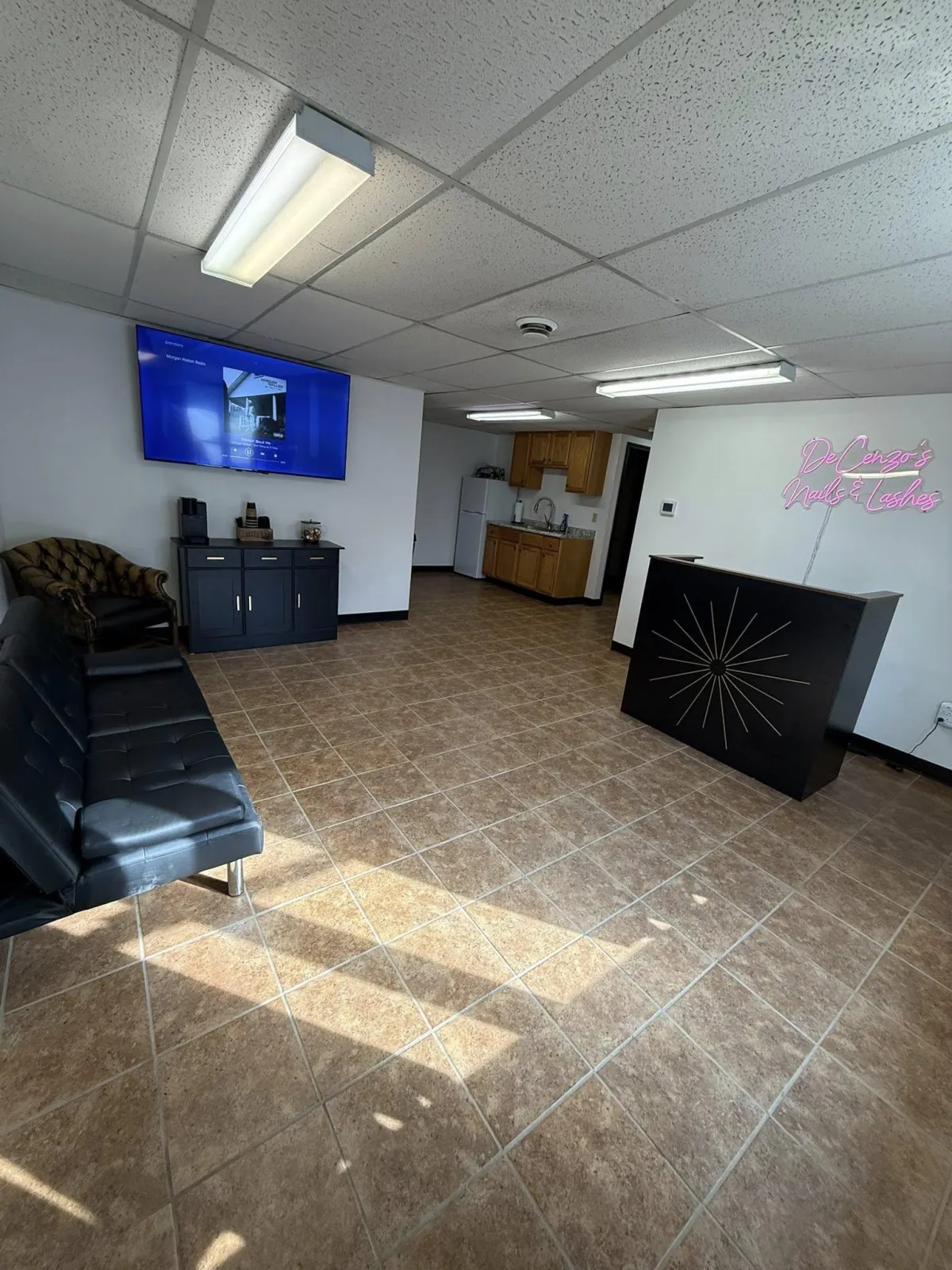 DeCenzo’s Nails and Lashes in Uniontown, PA