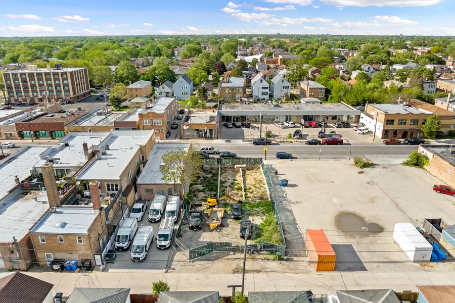 Michael Di Giovanni / Real Estate Broker / Real Brokerage LLC in Evanston, IL (2)