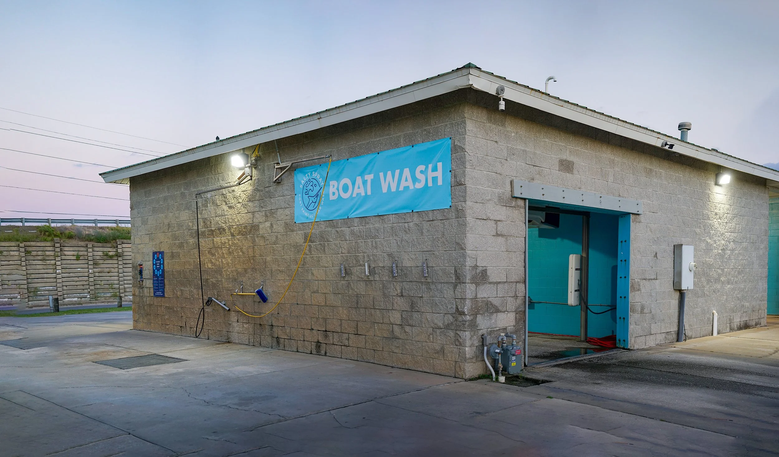 Salty Spray Car Wash in Port St Joe, FL (3)