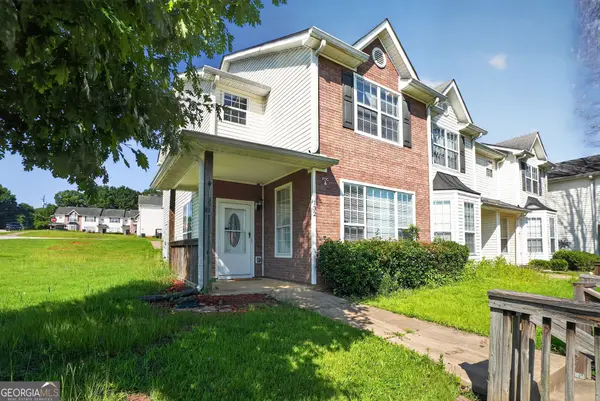 JMAXX Properties, LLC - Aormeese MeeMee Jenkins in Atlanta, GA (4)