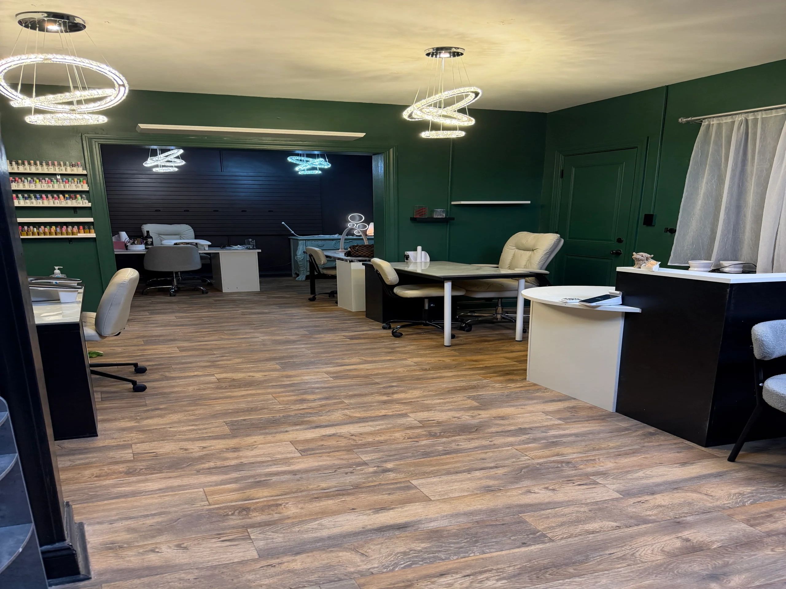 Prestigious Nail Salon & Spa in Shelbyville, KY