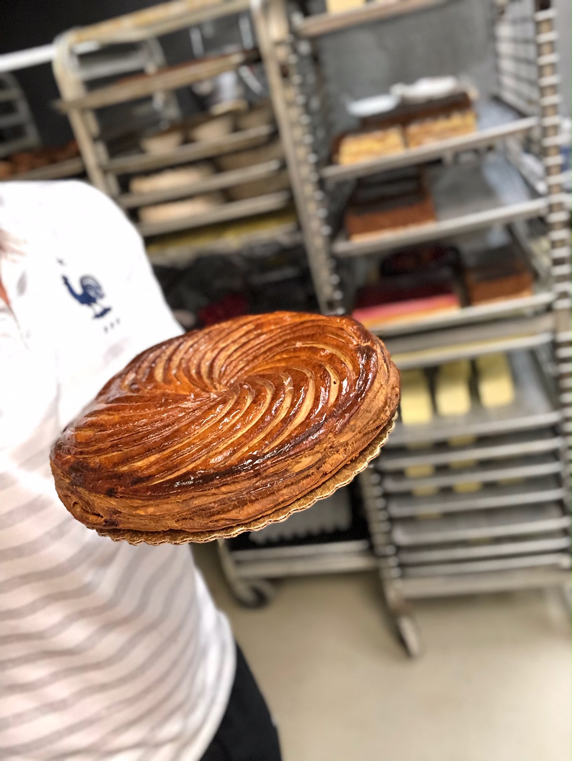 C'est La Vie - Pastries Breakfast & Dinner in Sarasota, FL