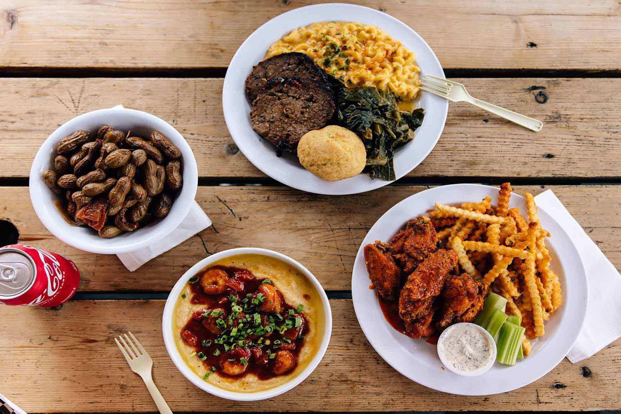 Monai’s Soulfood Restaurant in Carteret, NJ (4)