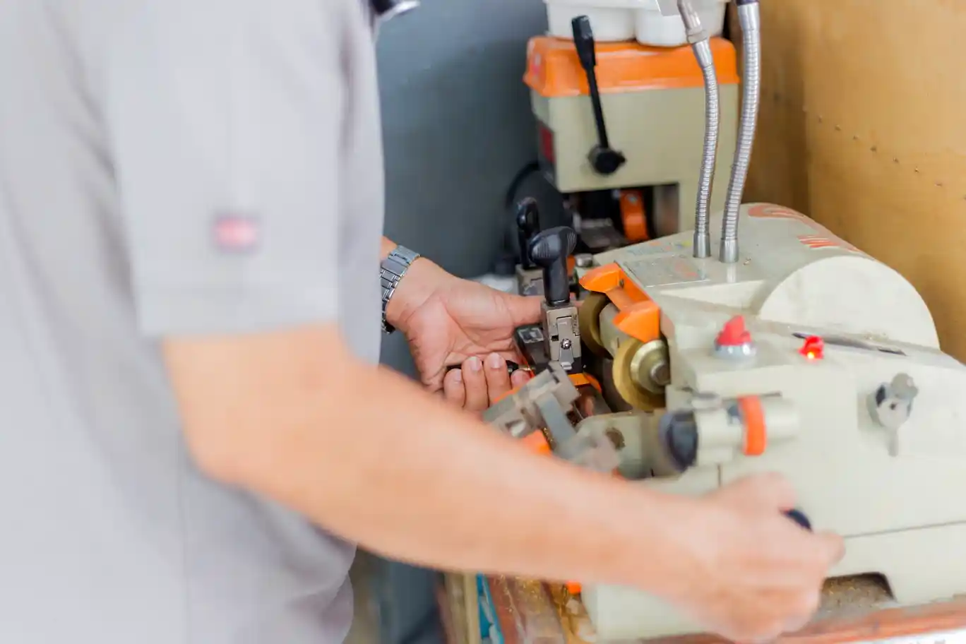 Locksmith Automotive Service in Menifee, CA (4)