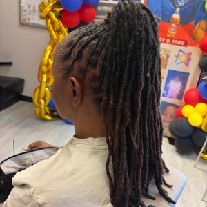 Pashens Beauty, Locs & More in Greenville, SC (3)
