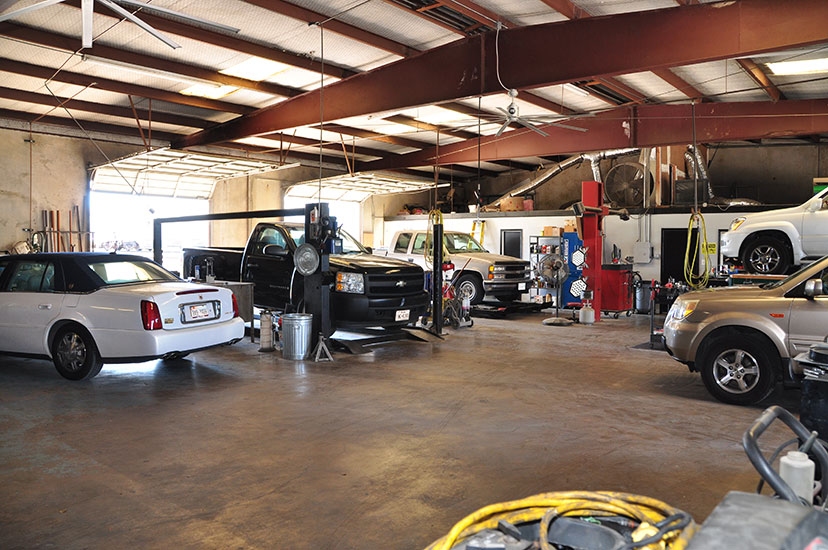 Moore's Automotive in Saginaw, TX (2)