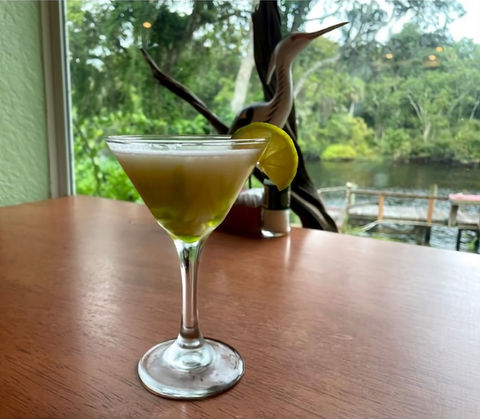 Blackwater Restaurant in Yankeetown, FL (5)
