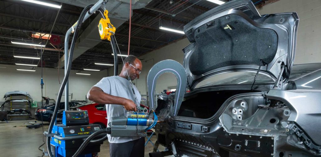 Parkville Auto Body Inc in Bensenville, IL (6)