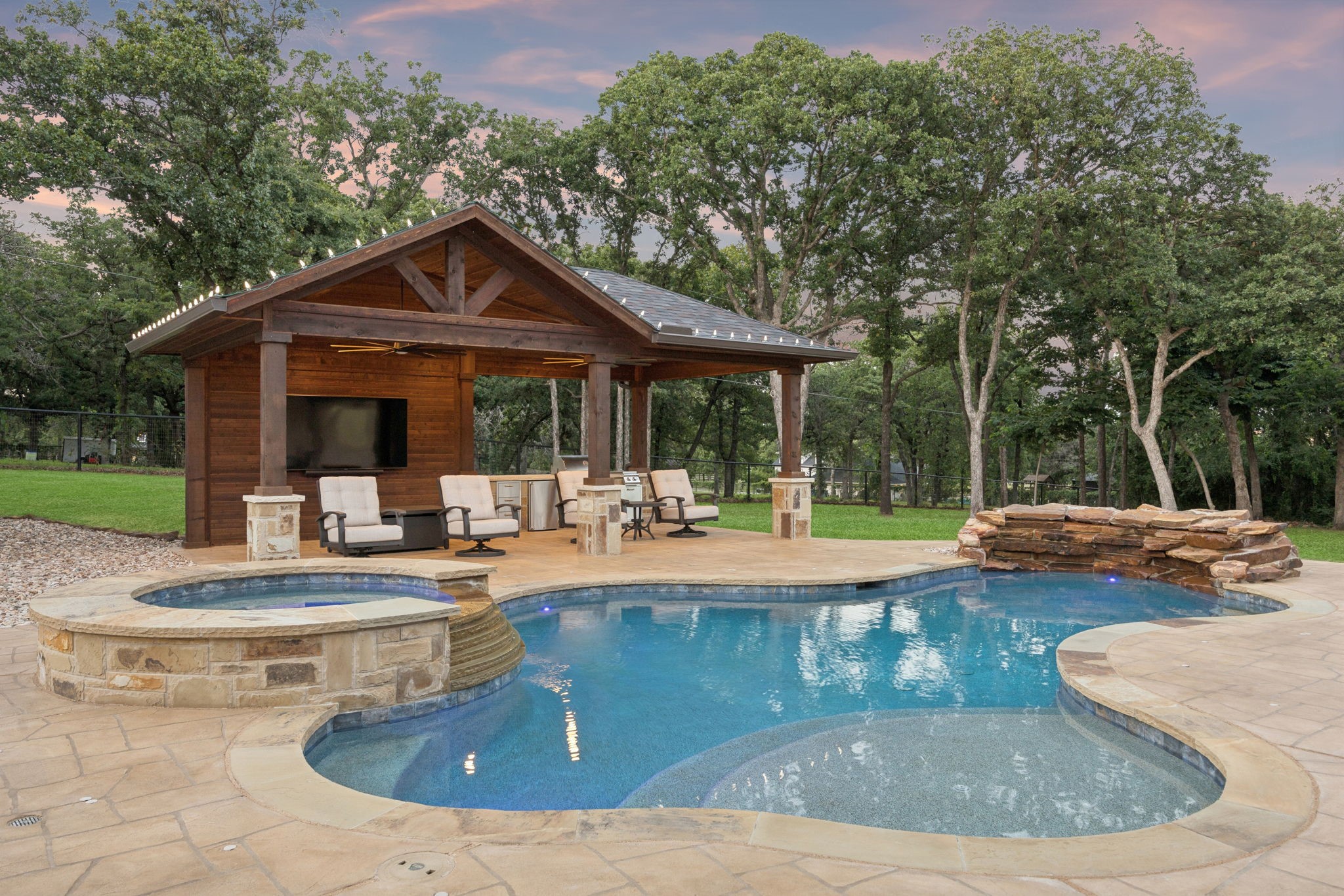 Jlux Homes & Co. in Southlake, TX (2)
