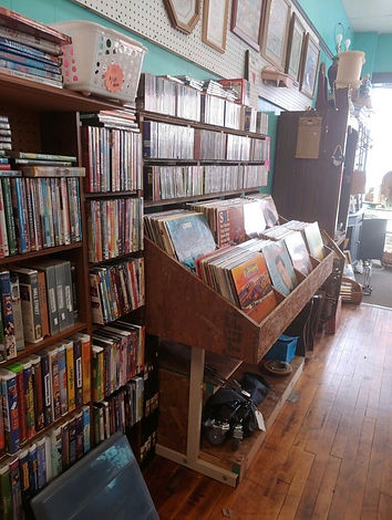 Havin's 2nd Chance Shop in Kittanning, PA (3)