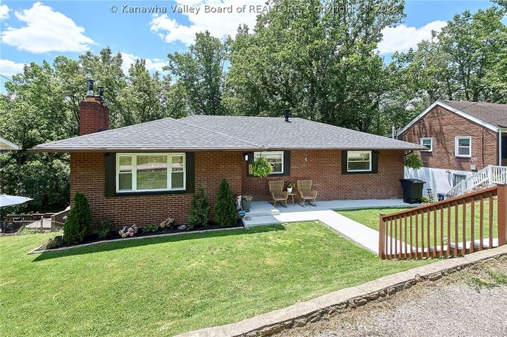 Real Estate Central: Joshua McGrath in Charleston, WV (6)