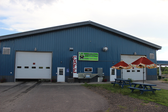Award Winning Truck Wash & Laughing Larry’s Lunchroom in Tomah, WI
