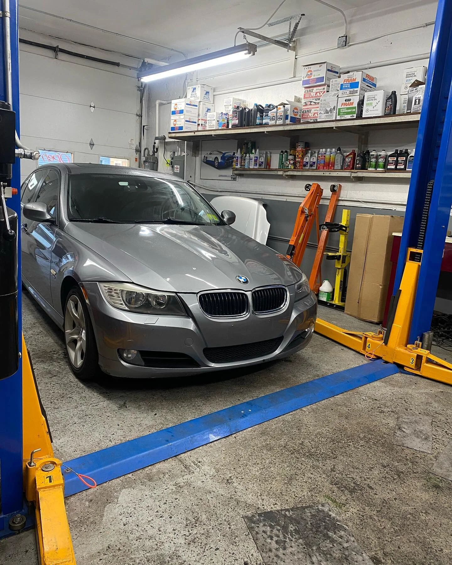 T & H Motors in Garfield, NJ (2)