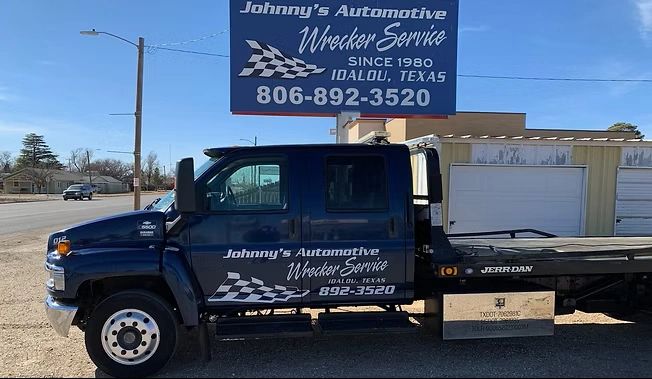 Johnny's Wrecker Service & Automotive in Idalou, TX
