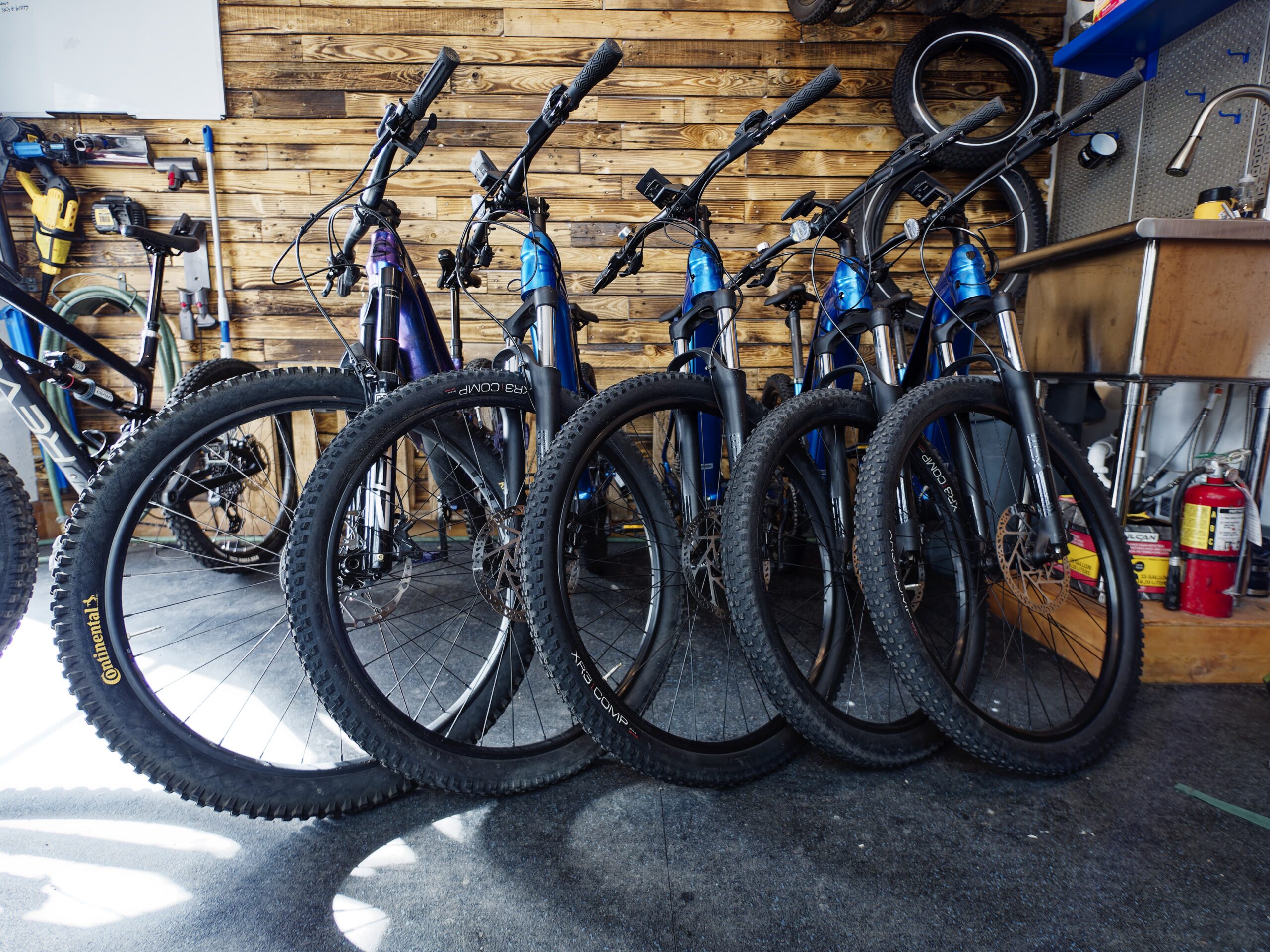 Black Tie Ski & Bike Rental Delivery of Mammoth in Mammoth Lakes, CA (2)