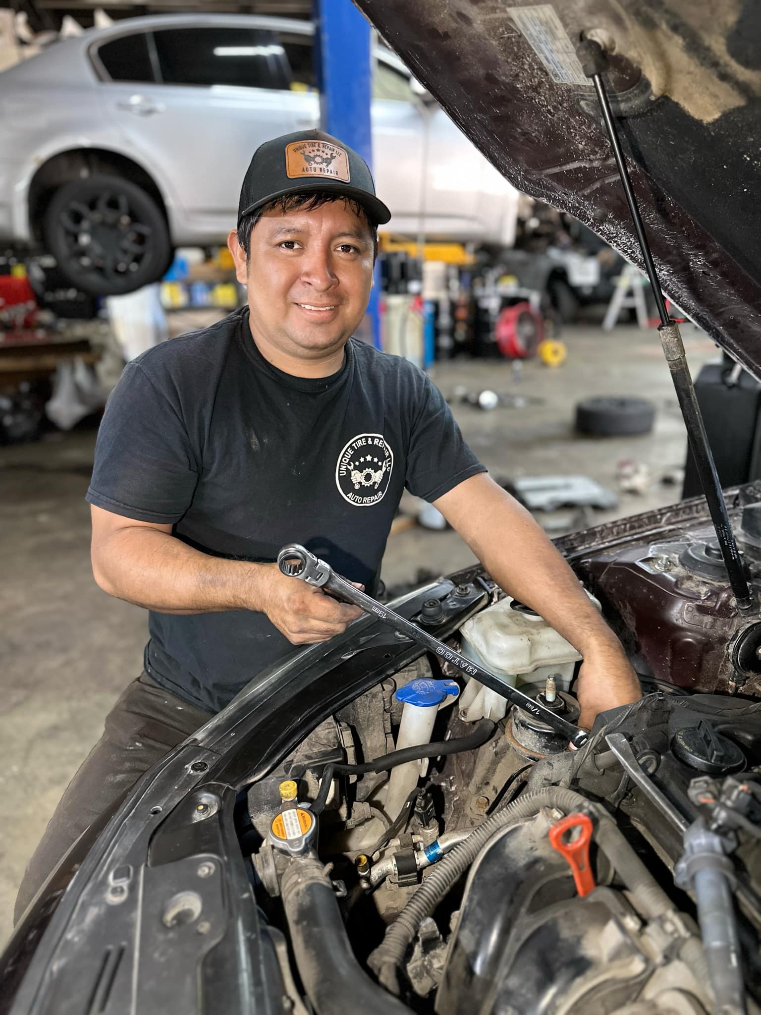UNIQUE TIRE & REPAIR LLC in Fort Wayne, IN (2)