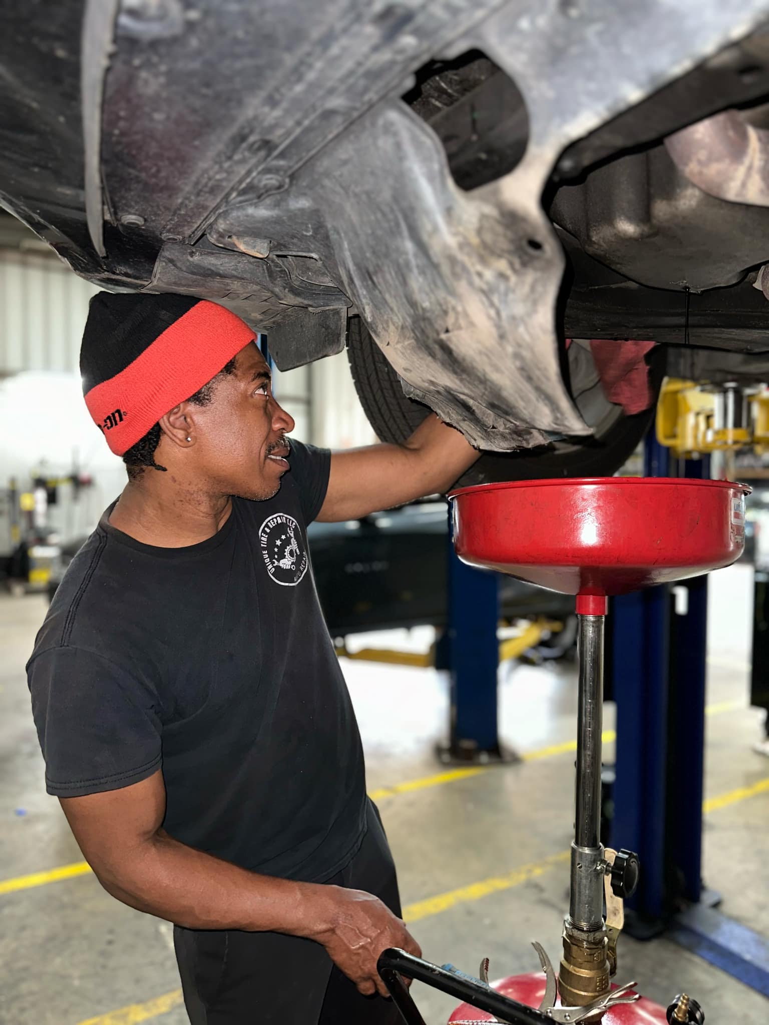 UNIQUE TIRE & REPAIR LLC in Fort Wayne, IN (5)
